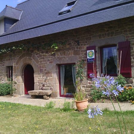La Roche Acomodação com café da manhã Saint-Etienne-en-Cogles Exterior foto